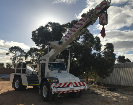 Loading Air Seeder Bar Kalgoorlie, Lifts for Farming Wheatbelt Region, Lifts for Farming Southern Cross, Mining Shutdowns Nungarin, Lifts for Mining Westonia, Industrial Cranes Wheatbelt Region